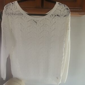 Guess Loose Knit Creamy White Sweater Size M